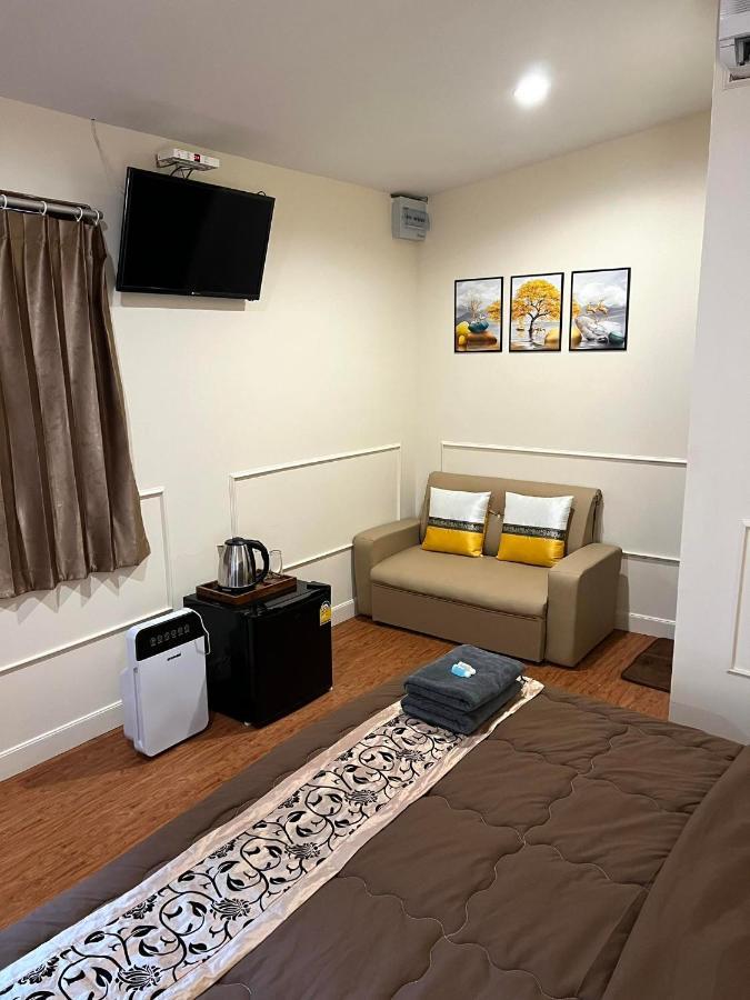 Binlar Guesthouse Phra Nakhon Si Ayutthaya Exteriör bild
